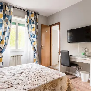 https://amelia-5.it-romehotels.com