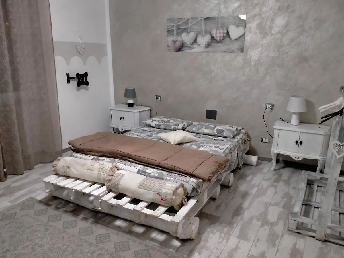 Villa Harriet Sovere Bed & Breakfast